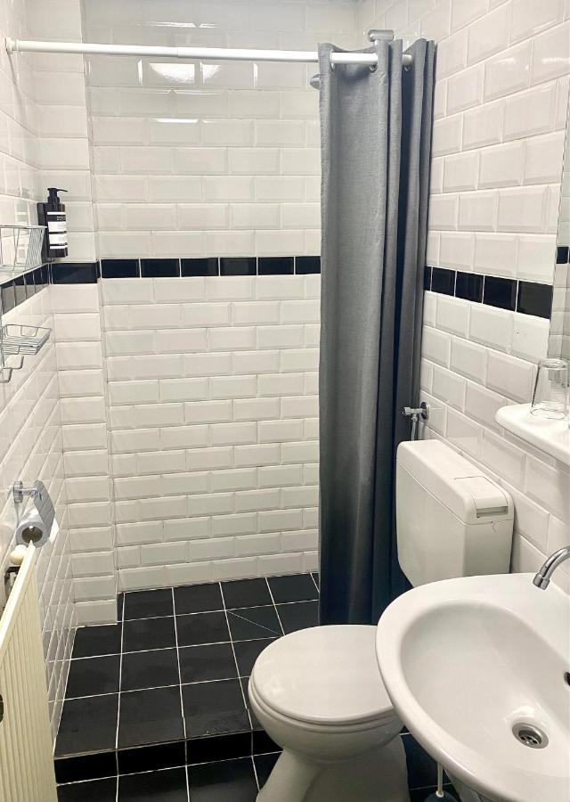 Le Mistral Apartment *